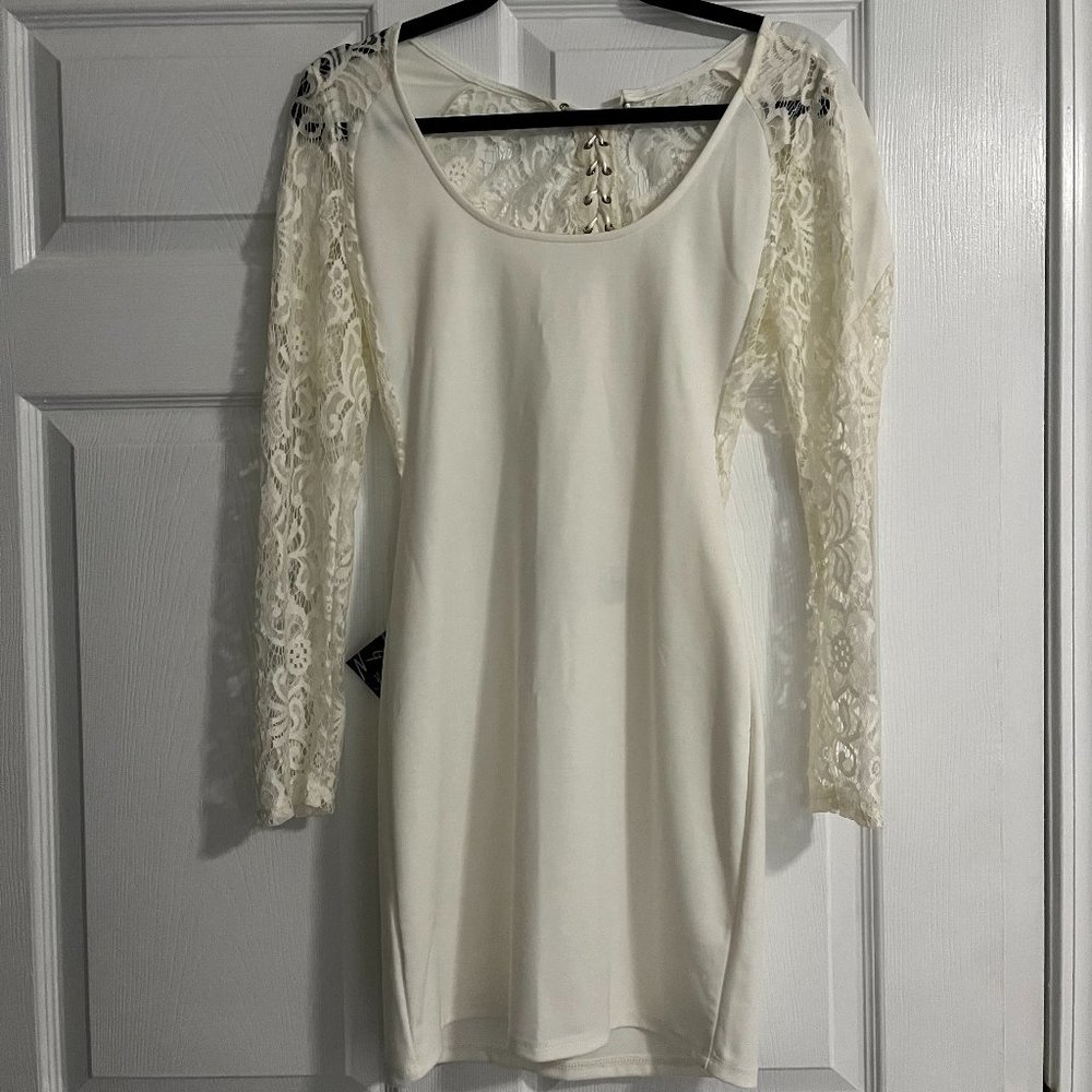 Long Sleeved Laced White Dress